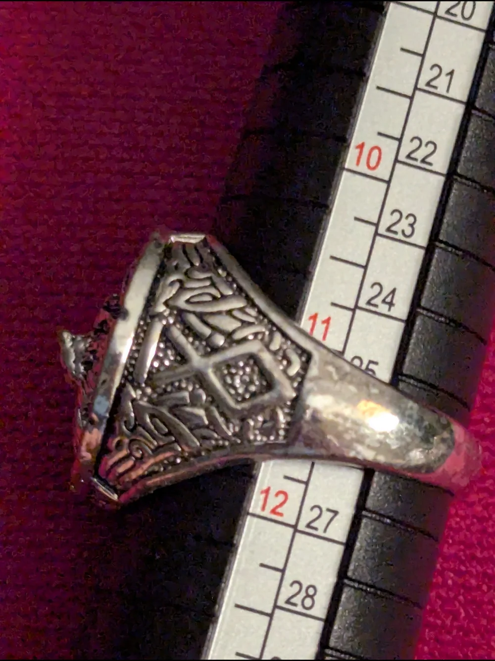 Silver-Tone Wolf Crest Men's Ring